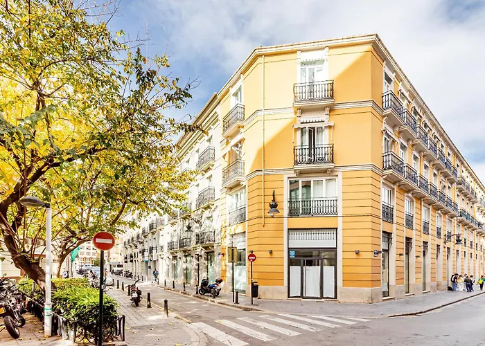 Valencia City Apartment With Gym Pool Free Parking Thehavenescape