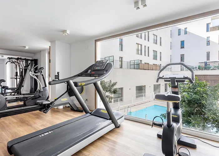 Valencia City Apartment With Gym Pool Free Parking Thehavenescape